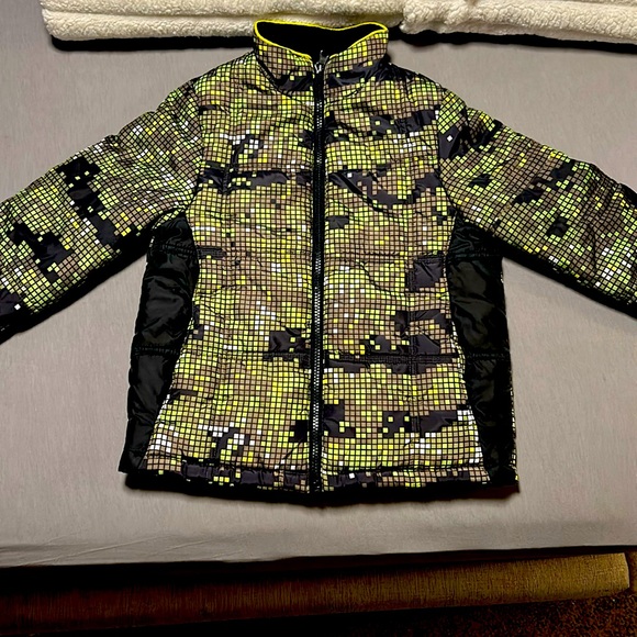 Little Kid puffer Jacket - Digital/ Pixelated Camo perfect condition - Picture 1 of 5